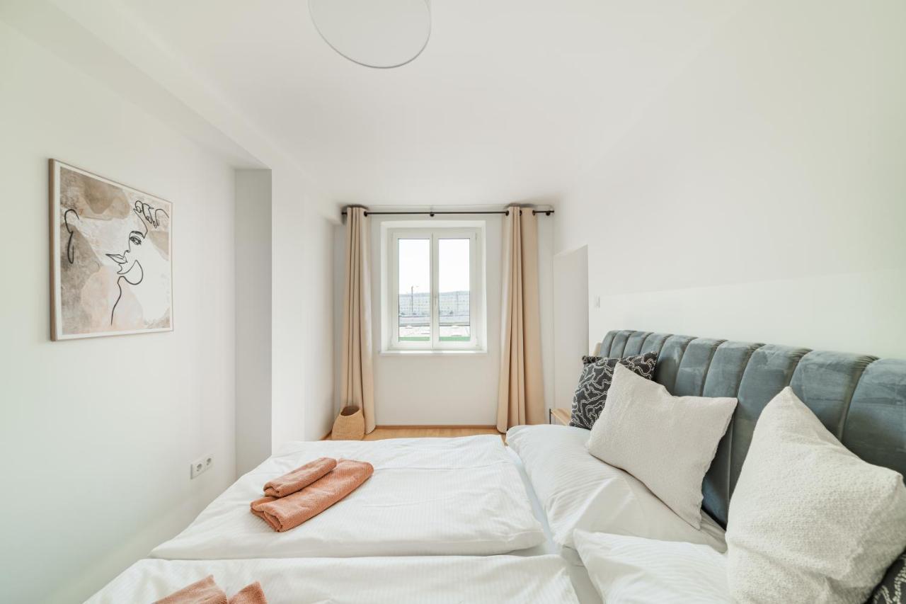 Zentrale 50M² Suite 10 Gehminuten Vom Hauptbahnhof Vienna Luaran gambar