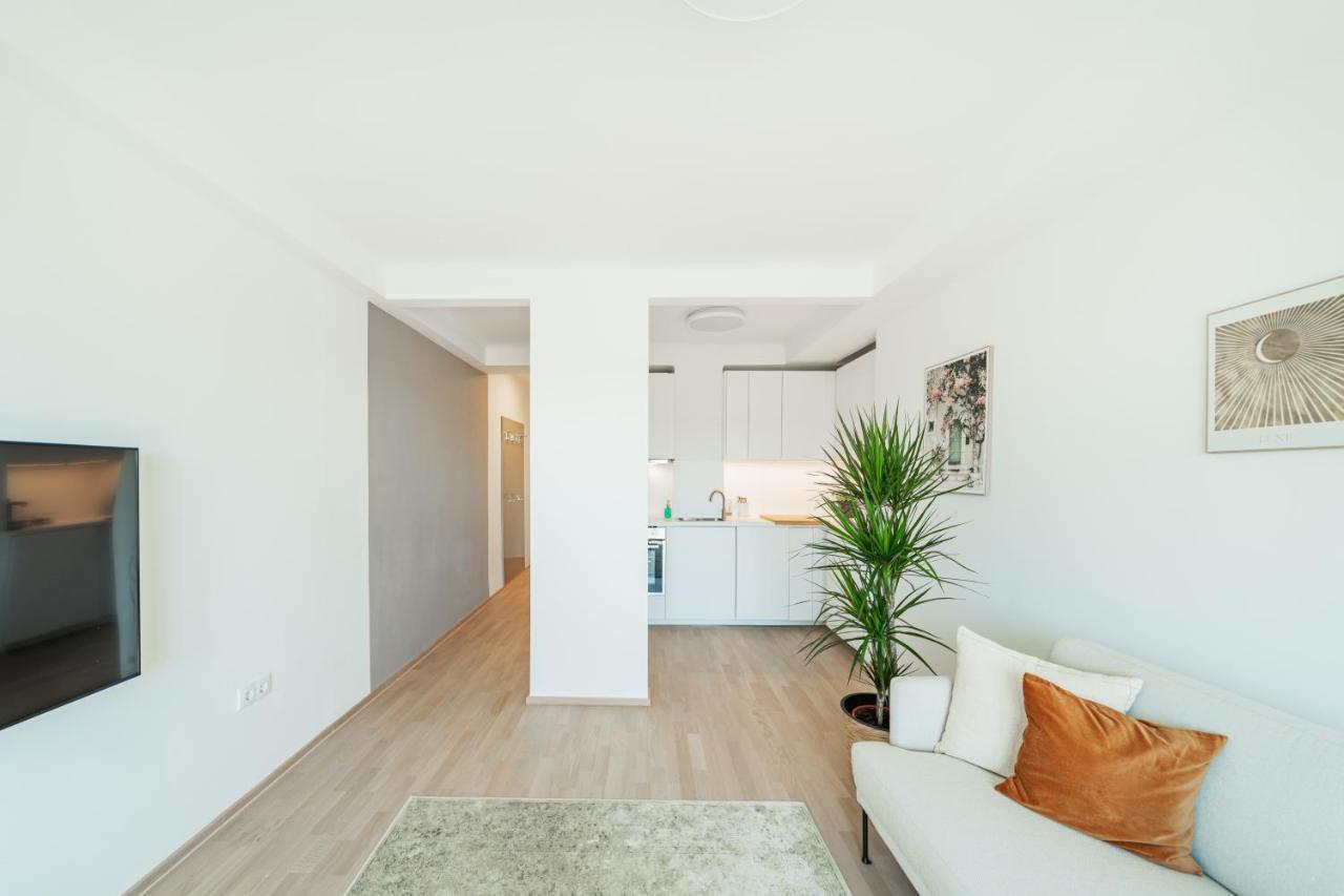 Zentrale 50M² Suite 10 Gehminuten Vom Hauptbahnhof Vienna Luaran gambar